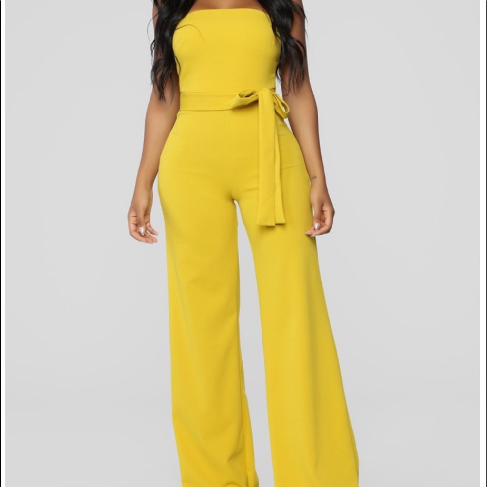 Yellow fashionnova jumpsuit